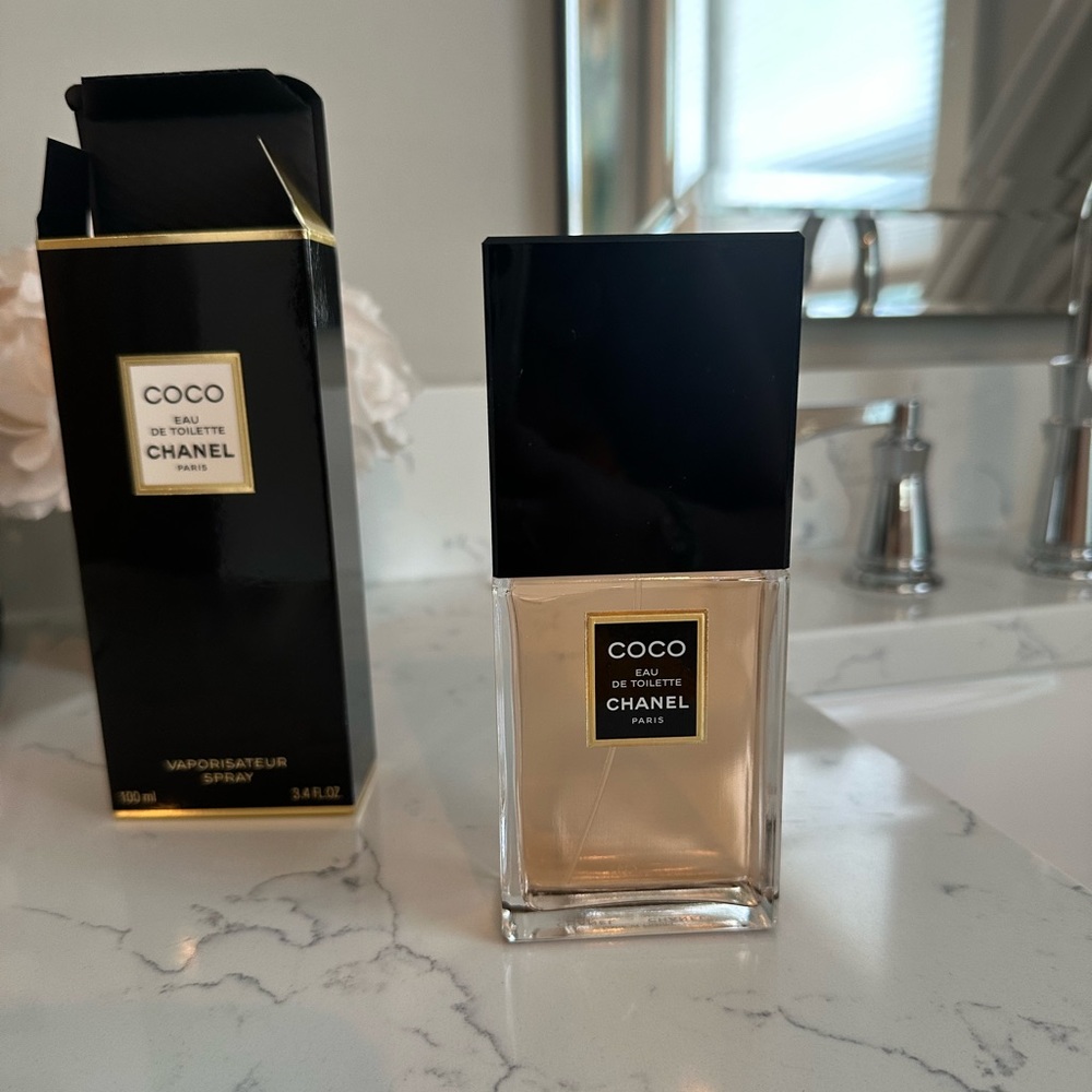 Never used before COCO Chanel eau de toilette perfume! Make an offer :)